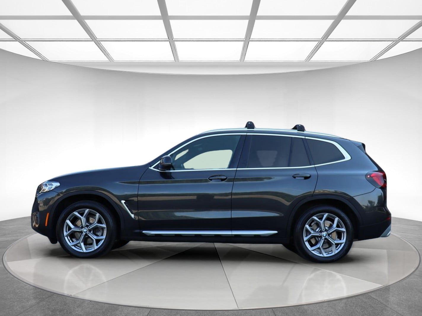 Used 2024 BMW X3 xDrive30i AWD/4WD image 4