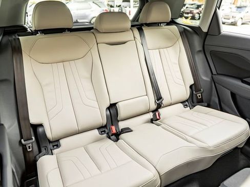 New 2026 Audi Q3 quattro 2.0T AWD/4WD image 28