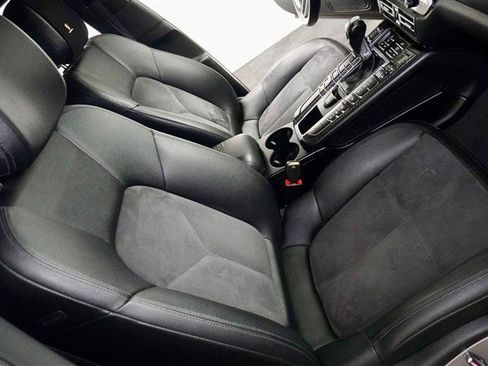 Used 2018 Porsche Macan AWD/4WD image 10