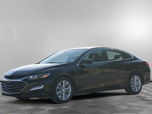 Used 2025 Chevrolet Malibu LT FWD image 8