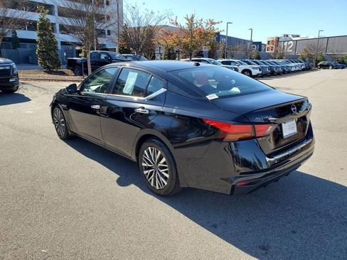 Certified 2023 Nissan Altima 2.5 SV image 6
