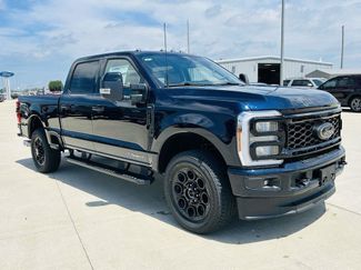 New 2025 Ford F250 Lariat w/ Black Appearance Package video 2