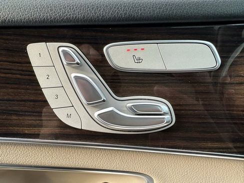 Used 2018 Mercedes-Benz GLC 300 4MATIC image 14