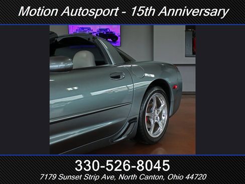 Used 2004 Chevrolet Corvette Coupe w/ Preferred Equipment Group RWD image 43