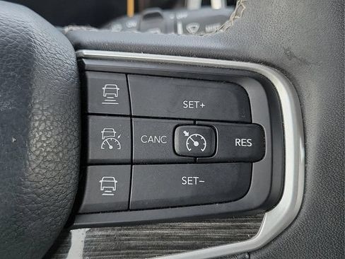 Used 2022 Jeep Wagoneer Series II w/ Convenience Group I RWD image 25