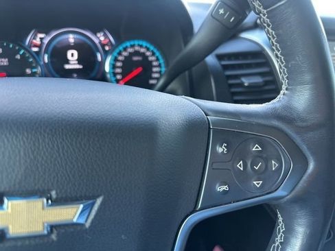 Used 2017 Chevrolet Suburban Premier image 38