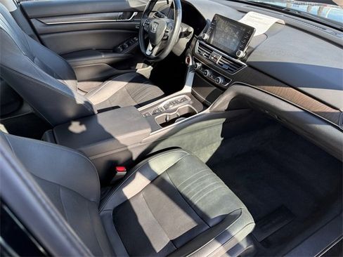 Used 2019 Honda Accord EX-L image 15