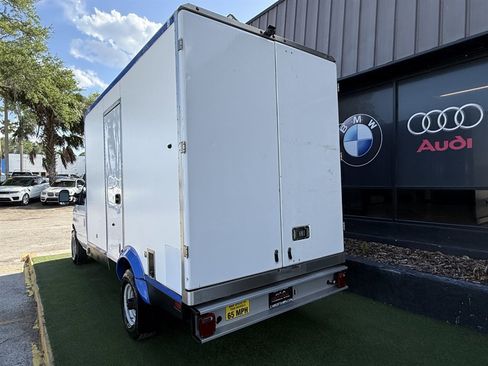 Used 2023 Ford E-350 and Econoline 350 Super Duty w/ Power Windows & Locks Group image 4