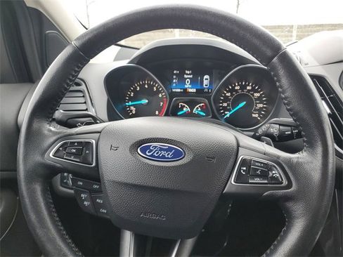 Used 2017 Ford Escape Titanium image 11