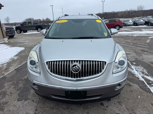 Used 2011 Buick Enclave CXL image 2