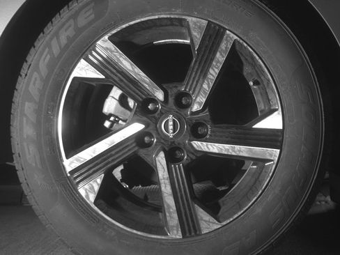 Used 2025 Nissan Sentra SV FWD image 15