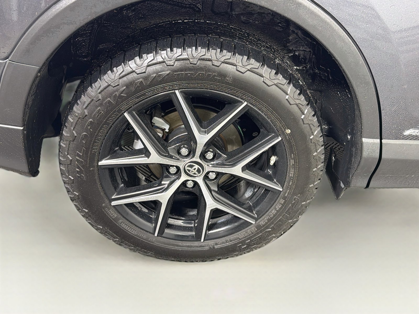 Used 2018 Toyota RAV4 SE w/ Advanced Technology Package AWD/4WD image 36