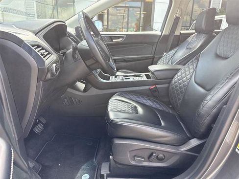 Certified 2024 Ford Edge Titanium AWD/4WD image 4