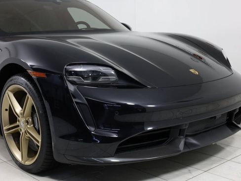Used 2020 Porsche Taycan Turbo S AWD/4WD image 40