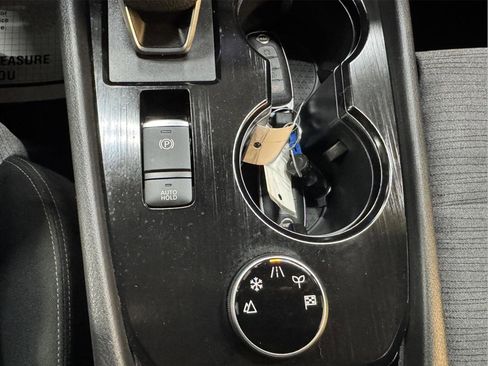 Used 2023 Nissan Rogue SV image 23