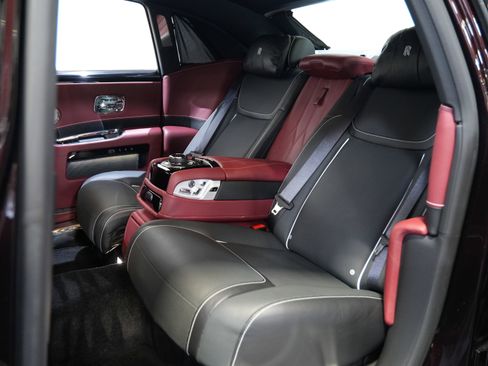 Used 2020 Rolls-Royce Ghost image 65