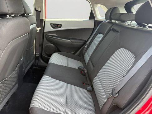 Used 2020 Hyundai Kona SE AWD/4WD image 14
