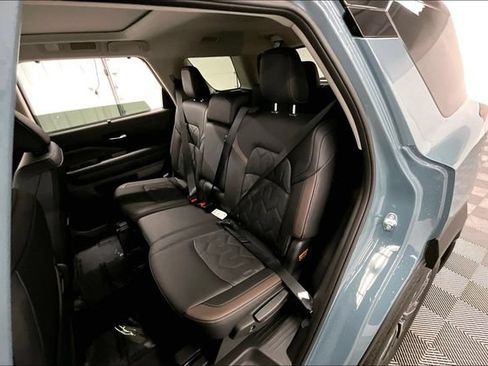 New 2026 Nissan Pathfinder Platinum w/ Cargo Package AWD/4WD image 10