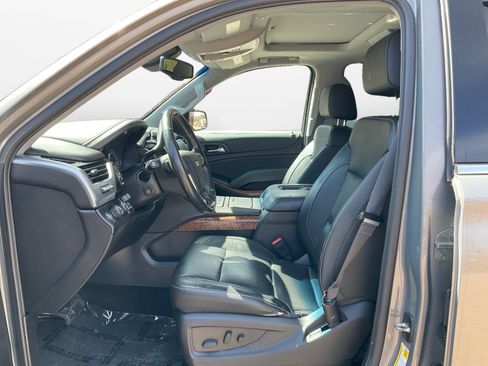 Used 2017 Chevrolet Suburban Premier AWD/4WD image 9