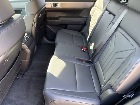 Used 2026 Hyundai Santa Fe SEL FWD image 16
