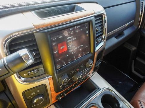 Used 2018 RAM 3500 Laramie Longhorn image 23