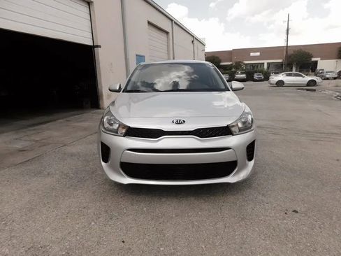 Used 2020 Kia Rio S image 5
