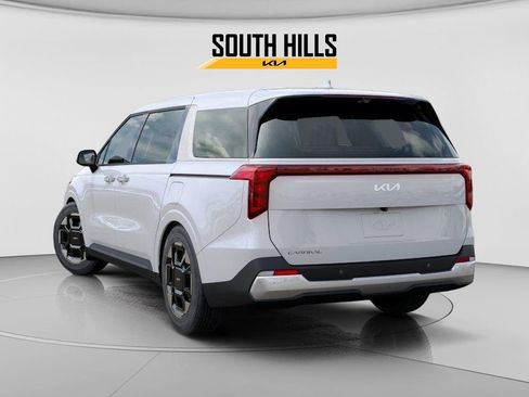 New 2026 Kia Carnival EX FWD image 4