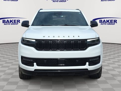 Used 2024 Jeep Wagoneer Series II AWD/4WD image 2
