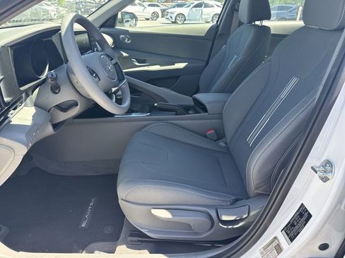 Certified 2023 Hyundai Elantra SEL FWD image 9