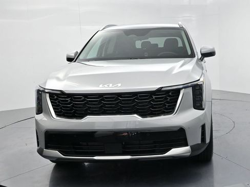 Certified 2026 Kia Sorento S AWD/4WD image 3