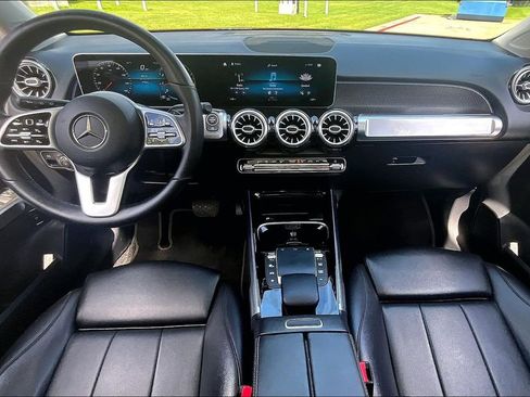 Used 2021 Mercedes-Benz GLB 250 4MATIC image 21
