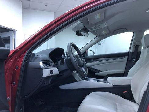 Used 2018 Honda Accord LX image 17