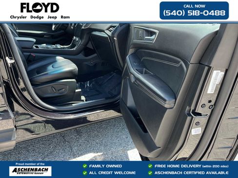 Used 2022 Ford Edge Titanium w/ Equipment Group 301A AWD/4WD image 33