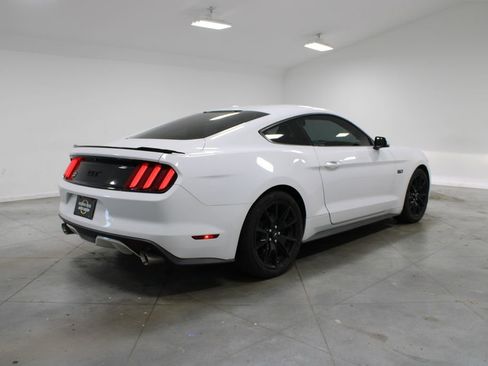 Used 2017 Ford Mustang GT Premium w/ Black Accent Package RWD image 9