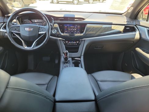 Certified 2023 Cadillac XT6 Premium Luxury AWD/4WD image 12