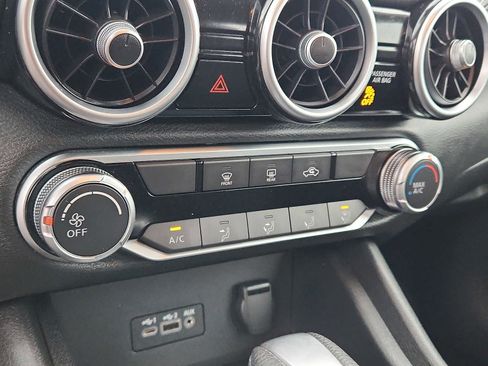 Used 2023 Nissan Sentra SV image 15