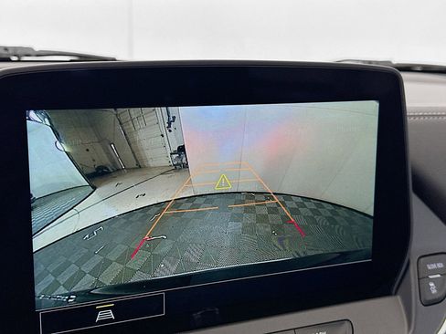 Used 2024 Chevrolet Blazer LT w/ Convenience Package image 22