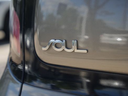 Used 2017 Kia Soul image 8