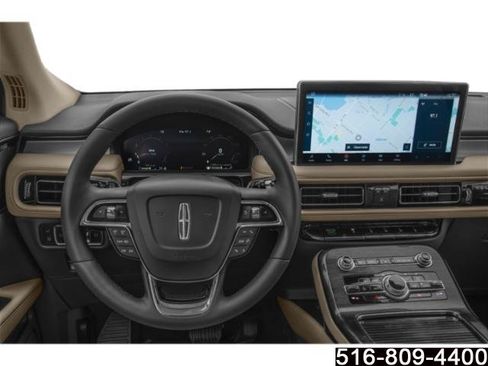 Used 2023 Lincoln Nautilus Reserve AWD/4WD image 8