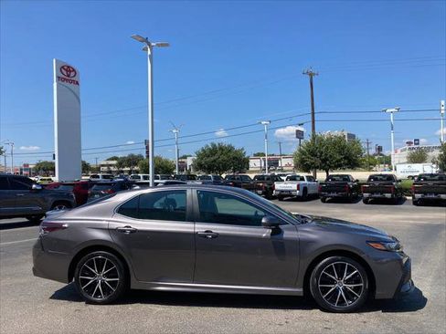 Certified 2024 Toyota Camry SE FWD image 5