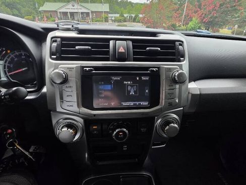 Used 2016 Toyota 4Runner SR5 RWD image 16