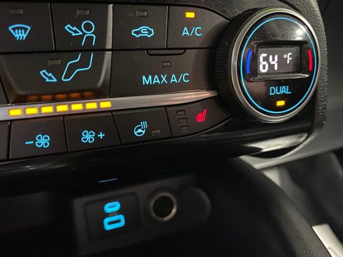 Used 2021 Ford Escape SEL image 13