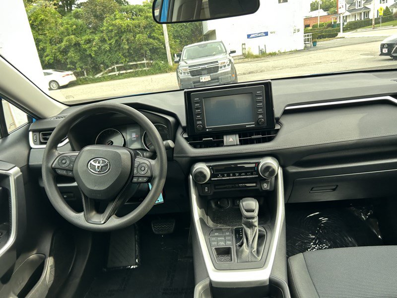 Used 2020 Toyota RAV4 LE w/ All Weather Liner Package AWD/4WD image 14