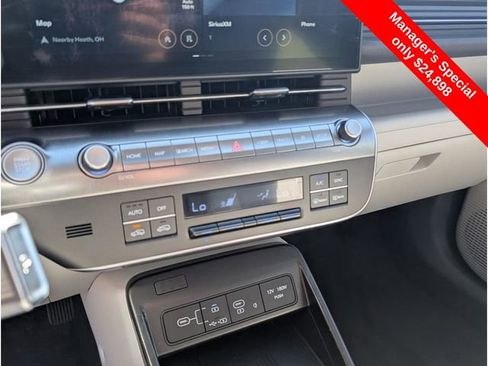 Used 2025 Hyundai Kona SEL image 23