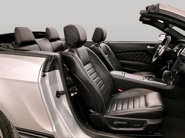 Used 2014 Ford Mustang Premium w/ Comfort Package RWD image 8
