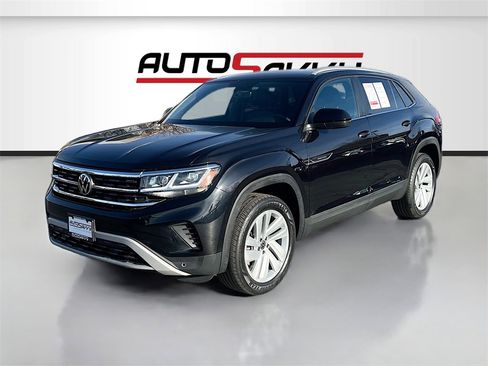 Used 2022 Volkswagen Atlas Cross Sport SE image 3