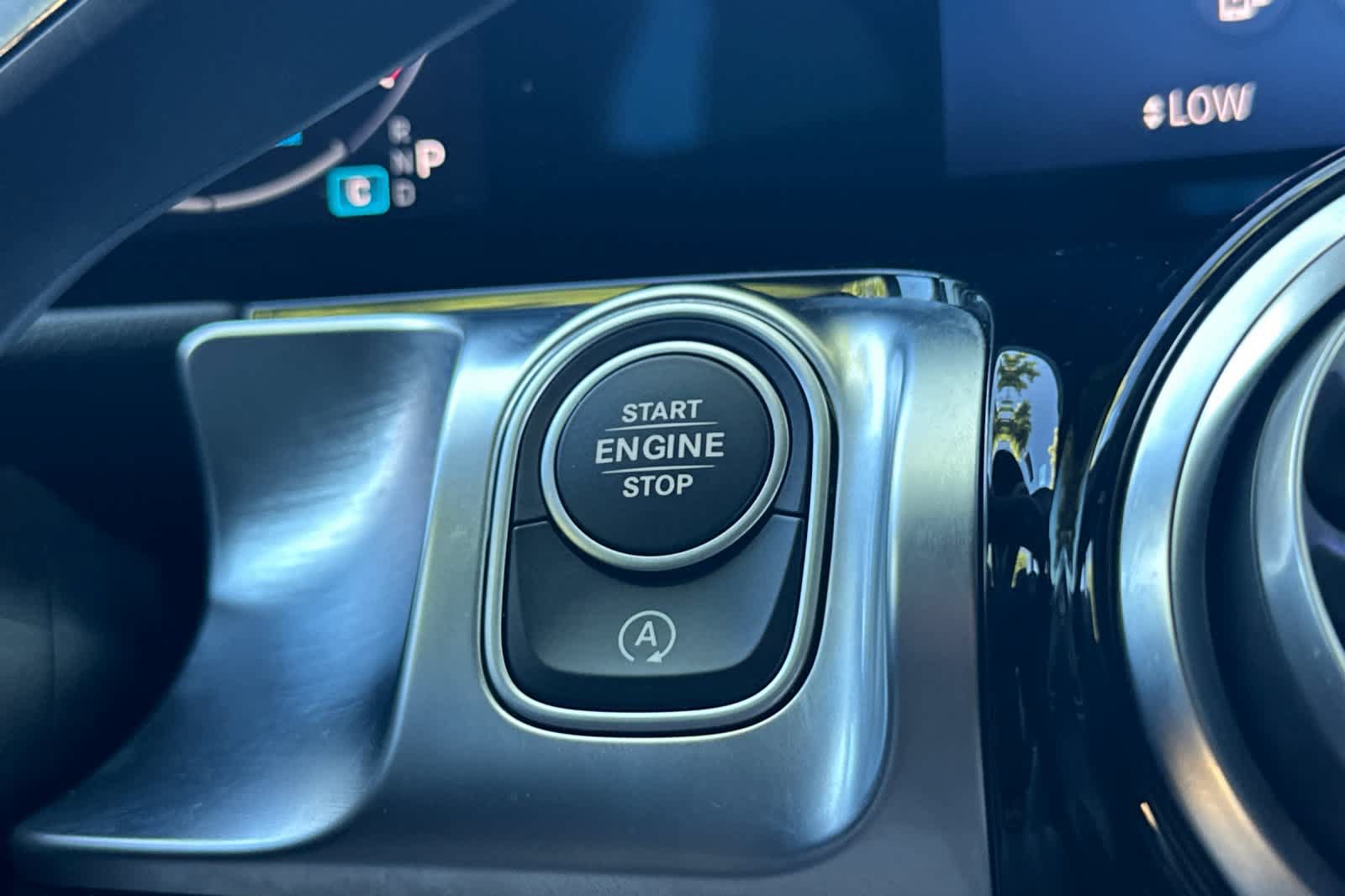 Certified 2025 Mercedes-Benz GLB 250 image 21