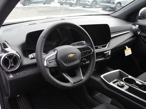 New 2026 Chevrolet Equinox LT image 10