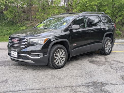 Used 2017 GMC Acadia SLE w/ Driver Alert Package I AWD/4WD image 3
