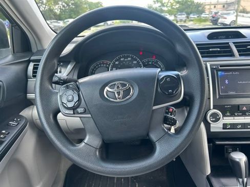 Used 2012 Toyota Camry LE FWD image 14